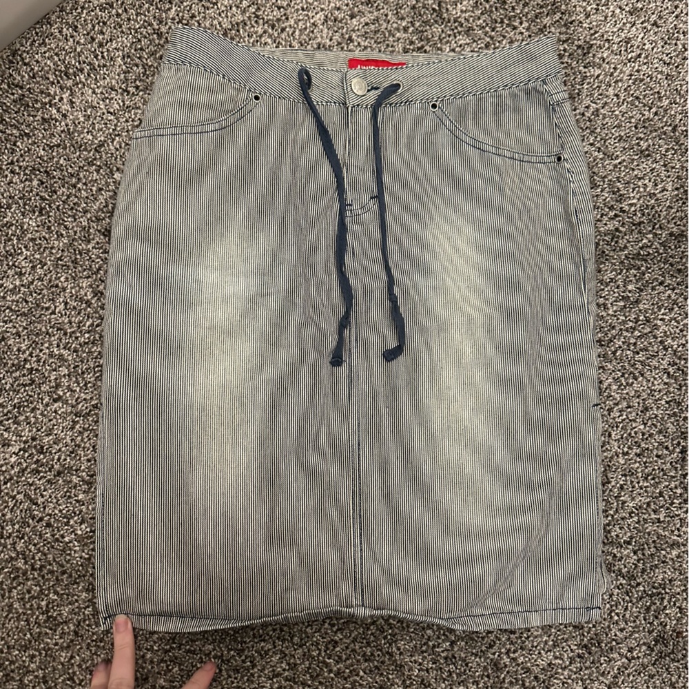 Union Bay Skirt. Juniors 5.